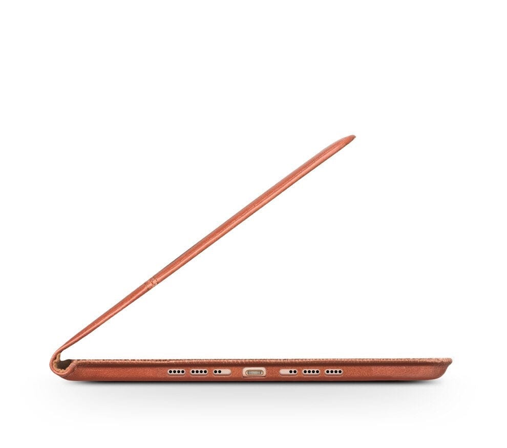 Best-selling High-Quality Genuine Leather Laptop Cases and Covers! Handmade with luxury design, our brand Apple Macbook, Laptop, and Apple iPad Pro cases, covers, and sleeves are perfect for trending fashion men and women. Made with 100% real leather, these high-quality protective cases, bags, covers, and sleeves provide the ultimate protection for your laptops and iPad tablets.