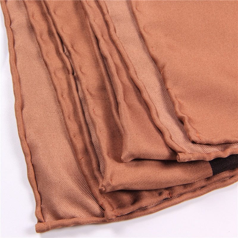 Stylish 100% Mulberry Silk Luxury Design Silk Scarf for Women. Warm, Soft and Lightweight Premium Square Long Silk Scarf for women. Classic Silk Scarf with Wild Animal and Jungle Print Colourful Scarf. Luxury twill Silk women&