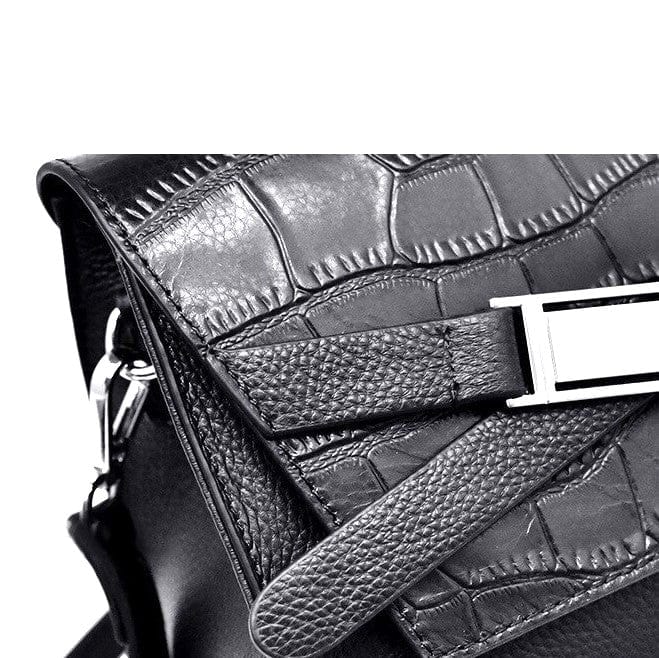 Indulge in luxury with our handmade leather accessories. Our brand specializes in high-quality leather products for both men and women, offering a wide range of leather fashion accessories. From best-selling Italian leather crafts to leather bags, wallets, watch straps, belts, mobile cases, tags, bracelets, jewellery, briefcases, shoulder bags, cardholders, backpacks, cases, and sleeves, we have everything you need to elevate your style.