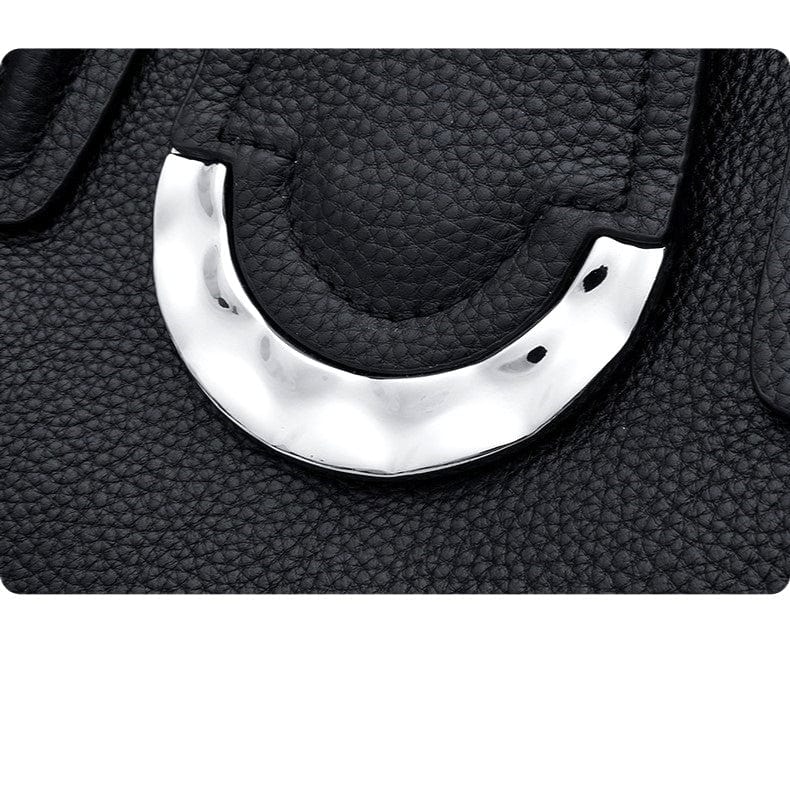 Give the gift of luxury with our Luxury Designed leather products and Accessories, the perfect choice for anyone looking for stylish, durable and long-lasting leather accessories. Such as Best Selling Women&
