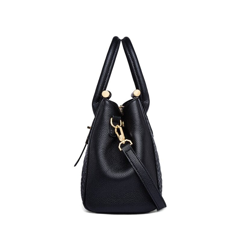 Give the gift of luxury with our Luxury Designed leather products and Accessories, the perfect choice for anyone looking for stylish, durable and long-lasting leather accessories. Such as Best Selling Women&