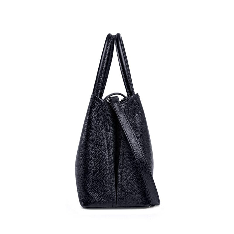 Give the gift of luxury with our Luxury Designed leather products and Accessories, the perfect choice for anyone looking for stylish, durable and long-lasting leather accessories. Such as Best Selling Women&
