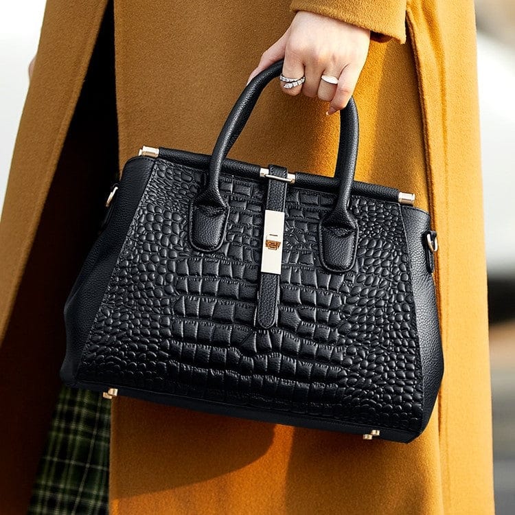 Give the gift of luxury with our Luxury Designed leather products and Accessories, the perfect choice for anyone looking for stylish, durable and long-lasting leather accessories. Such as Best Selling Women&