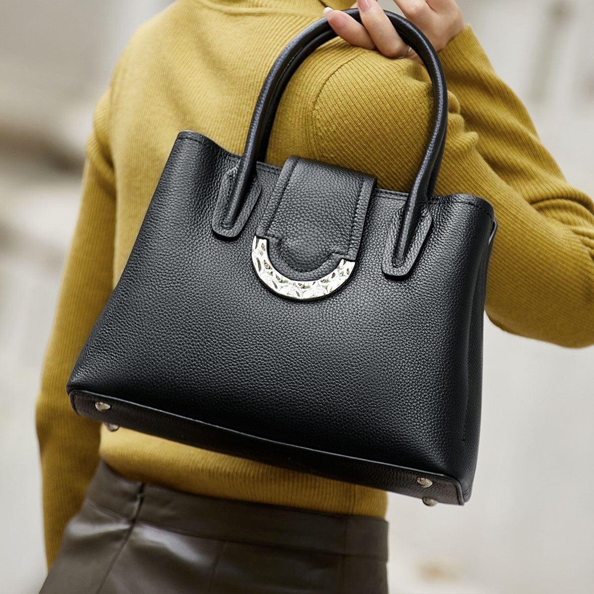 Give the gift of luxury with our Luxury Designed leather products and Accessories, the perfect choice for anyone looking for stylish, durable and long-lasting leather accessories. Such as Best Selling Women&