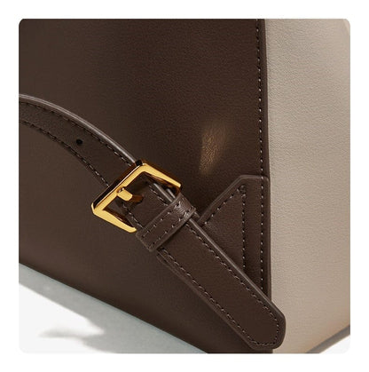 Give the gift of luxury with our Luxury Designed 100% Real leather products and Accessories, the perfect choice for anyone looking for stylish, durable and long-lasting leather accessories. Such as Best Selling Women&